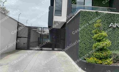 Vendo departamento de Lujo en el sector Bicentenario por estrenar.