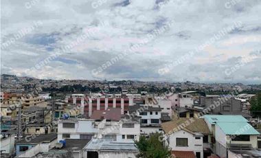 Vendo departamento de Lujo en el sector Bicentenario por estrenar.