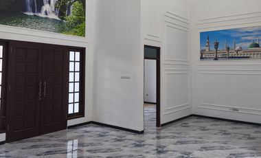 Rumah gentan purbayan Baki dekat manang