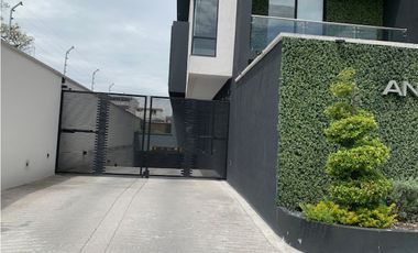 Venta Departamento LUJO Nuevo en exclusivo sector El Bicentenario.