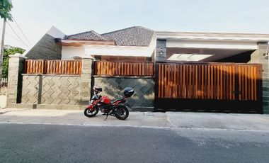 Rumah Mewah 261m² Gress Garasi 4 Solo Kota