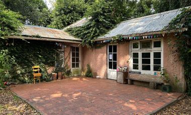 Casa con amplio terreno en Punta Indio
