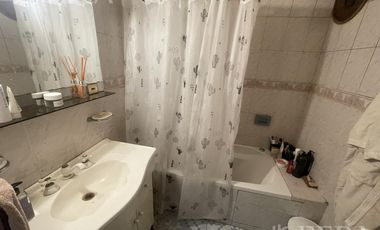 Venta departamento 4 ambientes en  Avellaneda