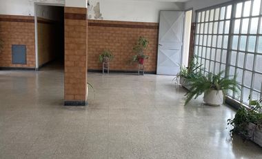 Venta departamento 4 ambientes en  Avellaneda