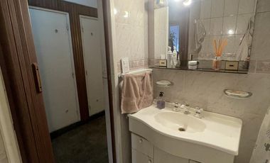 Venta departamento 4 ambientes en  Avellaneda