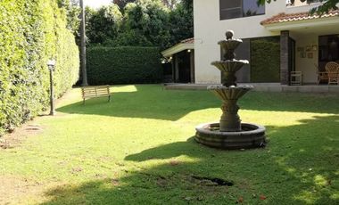 Casa en venta frente al fairway en Las Cañadas Country Club, Zapopan, Jalisco.