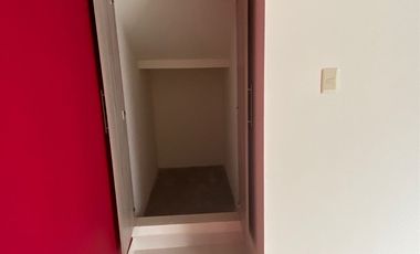 Renta casa en El Refugio privada con alberca