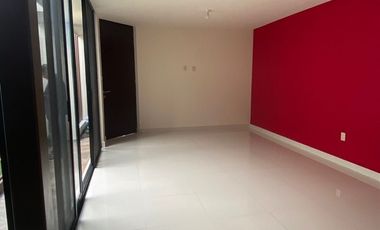 Renta casa en El Refugio privada con alberca