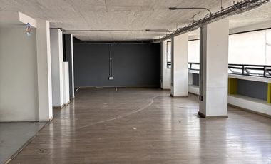 AMPLIA OFICINA EN LA CONDESA