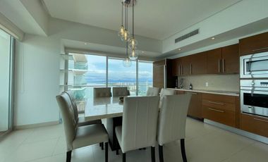 CONDOMINIO FRENTE AL MAR