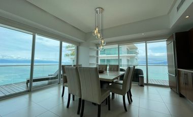 CONDOMINIO FRENTE AL MAR