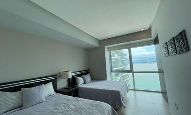 CONDOMINIO FRENTE AL MAR