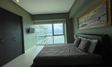 CONDOMINIO FRENTE AL MAR