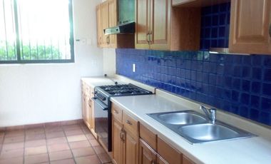 Lomas de Bezares casa en renta