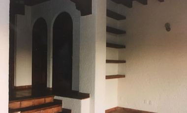 Lomas de Bezares casa en renta