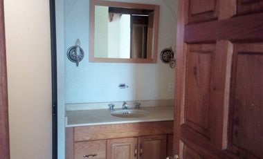 Lomas de Bezares casa en renta