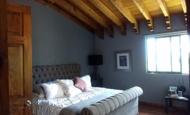 Lomas de Bezares casa en renta