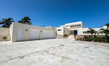 Residencia de lujo frente al mar