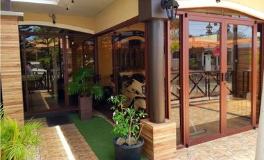 HERRERA / CHITRE / 357M / CASA CON PISCINA TERRAZA / 4 HABITACIONES JC