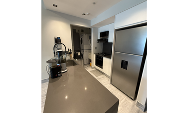 SEA CONFIABLE VENDE APARTAMENTO EN PH NUOVO AMOBLADO