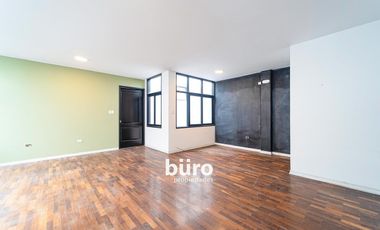 EDIFICIO COMPLETO EN VENTA A PRECIO DE TERRENO EN MIRAFLORES