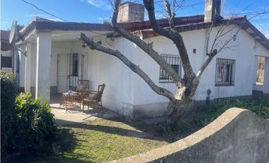 CHALET CON GARAGE EN LOTE LINDERO