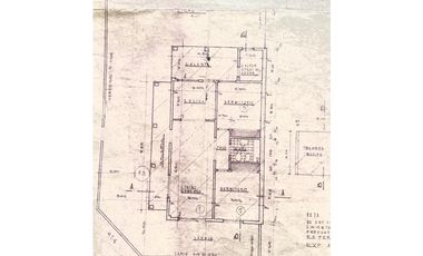 CHALET CON GARAGE EN LOTE LINDERO