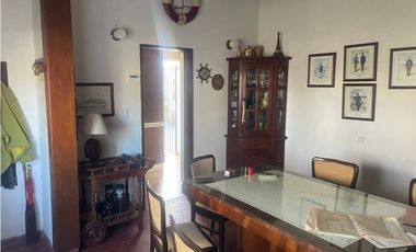 CHALET CON GARAGE EN LOTE LINDERO