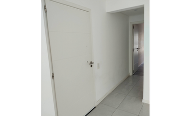 Departamento 2 Amb. En edificio BOGHOSS II