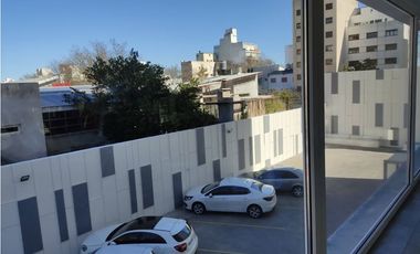 Departamento 2 Amb. En edificio BOGHOSS II