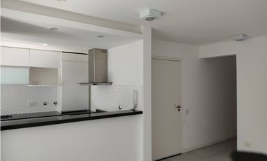 Departamento 2 Amb. En edificio BOGHOSS II