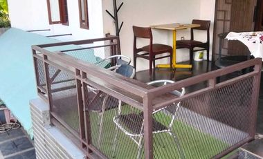 Rumah disamping setraduta jual BU hitung tanah saja murah.