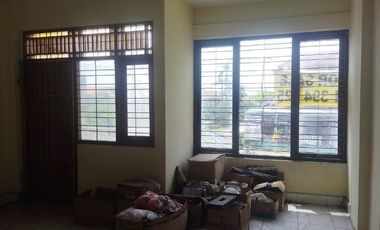 Dijual gudang bonus ruko 3 lantai di Gatsu Denpasar