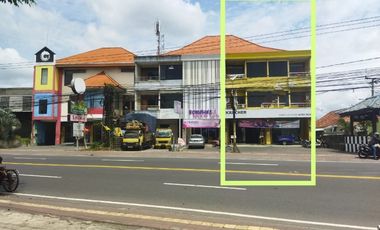 Dijual gudang bonus ruko 3 lantai di Gatsu Denpasar