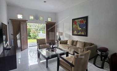 RUMAH LUAS ASRI GEGERKALONG PERMAI SAYAP SETIABUDI BANDUNG UTARA