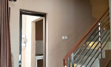 Hunian Nyaman 2 LantAi  ke Sumarecon 10menit