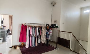 RUMAH MODERN 3 LANTAI di JATIBENING, BEKASI