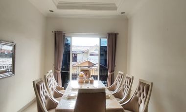 RUMAH MODERN 3 LANTAI di JATIBENING, BEKASI
