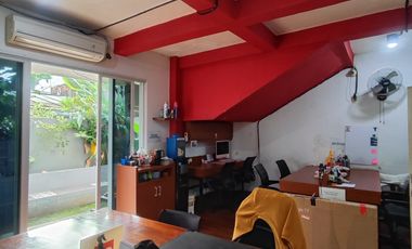 RUMAH MODERN 3 LANTAI di JATIBENING, BEKASI