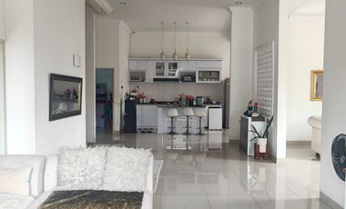 RUMAH MODERN 3 LANTAI di JATIBENING, BEKASI