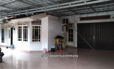 Dijual Rumah Bagus dan Terawat Komplek Poligon Palembang