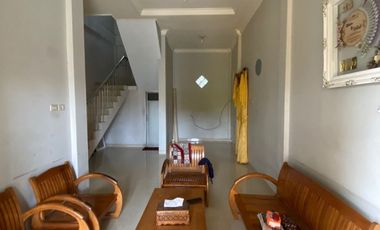 DIJUAL CEPAT  RUMAH BAGUS  DI KOMPEK ELIT    WAYHITAM PALEMBANG