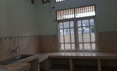 Disewakan Dengan Cepat Rumah di Komplek Bukit Sejahtera Poligon