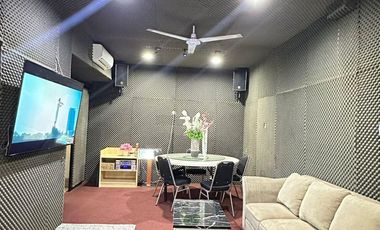 DISEWAKAN Townhouse 2 lantai - Cosmo Park Thamrin (rumah diatas Mall)