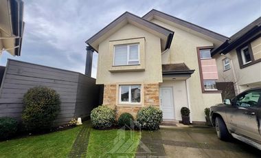 Casa en Venta en COD39028 Hermosa casa en puertas del sol Temuco
