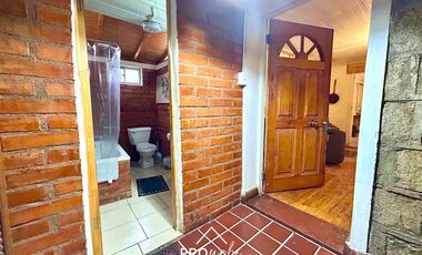 Casa en Venta en Venta de Parcela con 2 Casas, Gran Piscina, Terreno 5.000 m2, Centro San Alfonso