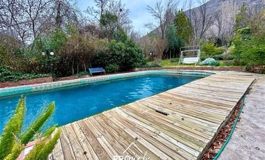 Casa en Venta en Venta de Parcela con 2 Casas, Gran Piscina, Terreno 5.000 m2, Centro San Alfonso