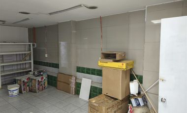 Local Comercial en Arriendo en Av San Martin con 7 norte