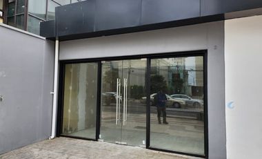 Local Comercial en Arriendo en Av San Martin con 7 norte