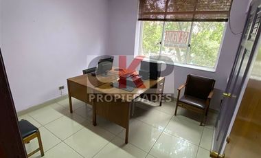 Oficina en Venta en Paseo Bulnes Eleuterio